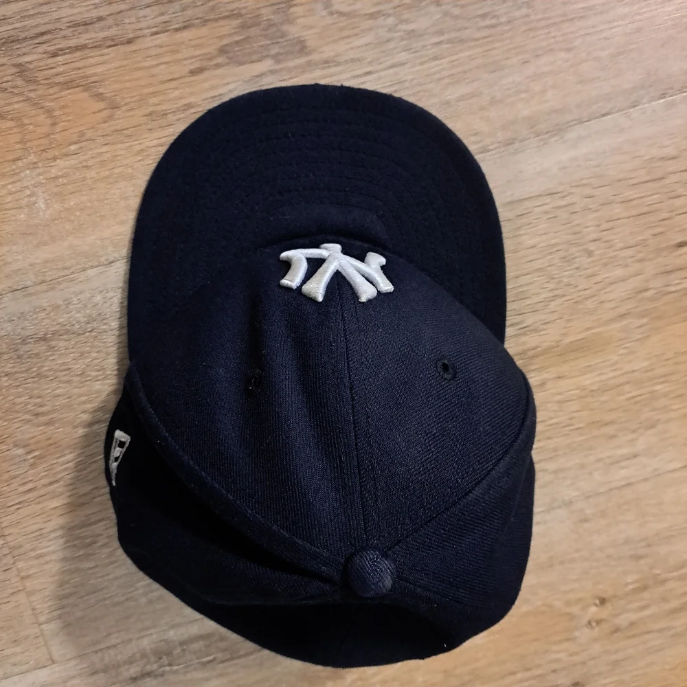 New Era stylish navy